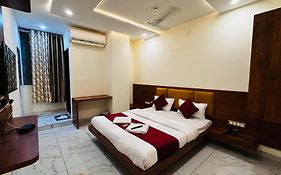 Hotel Prakasham