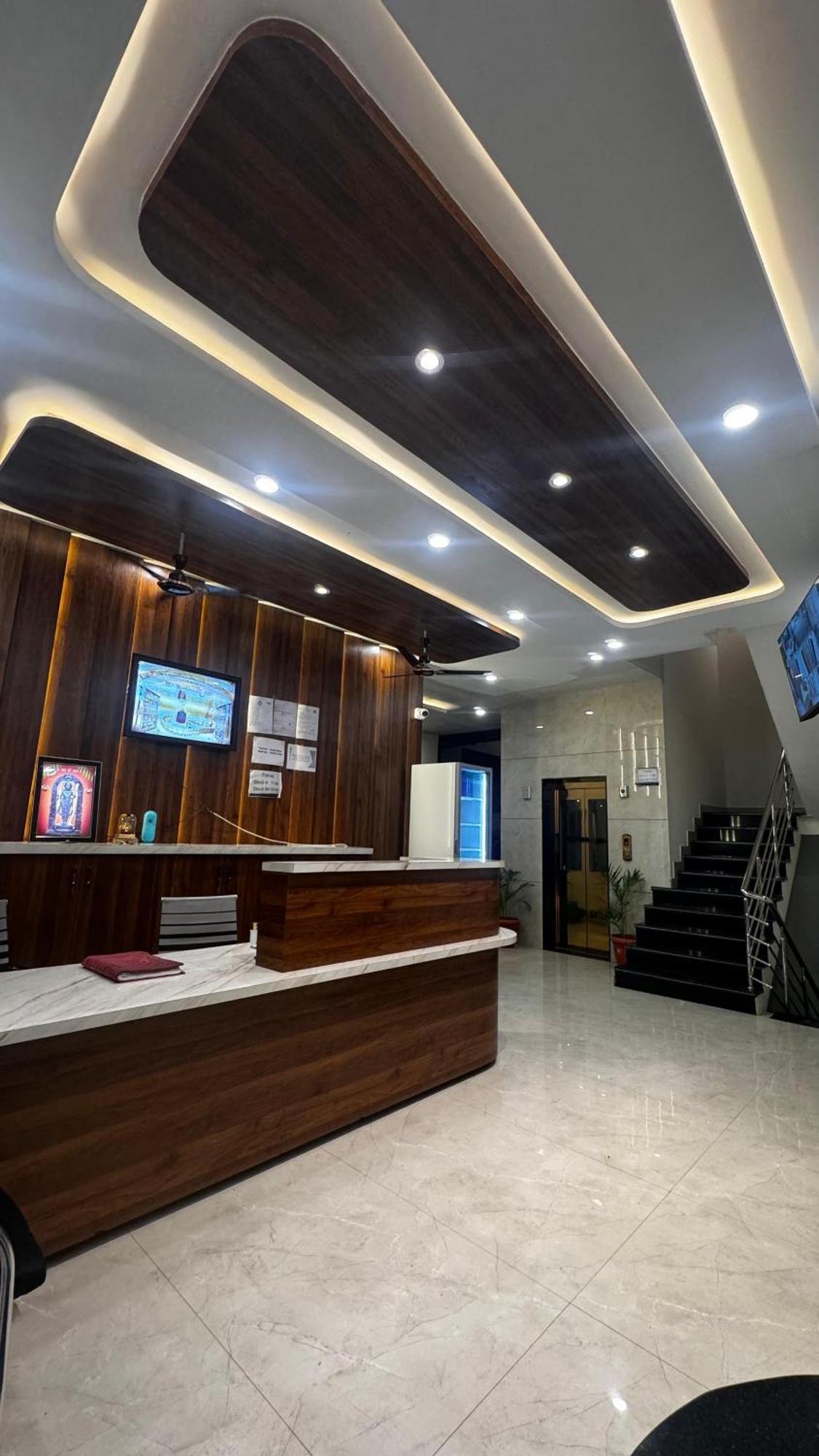 Hotel Prakasham Ujjain Exterior photo